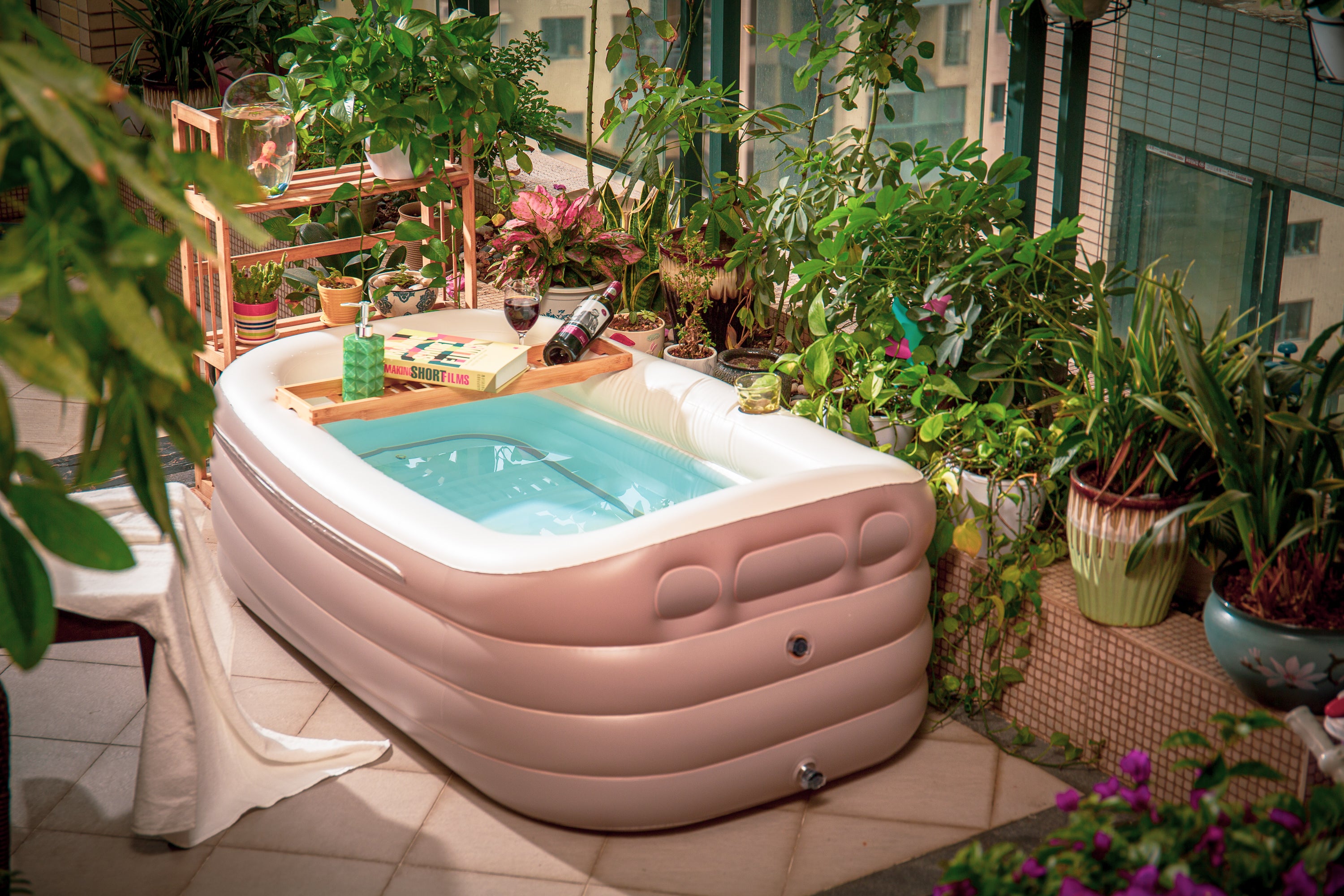 Thermae Studio Inflatable Bathtub for Adults, Portable, suitable for Outdoor. Coffee Light